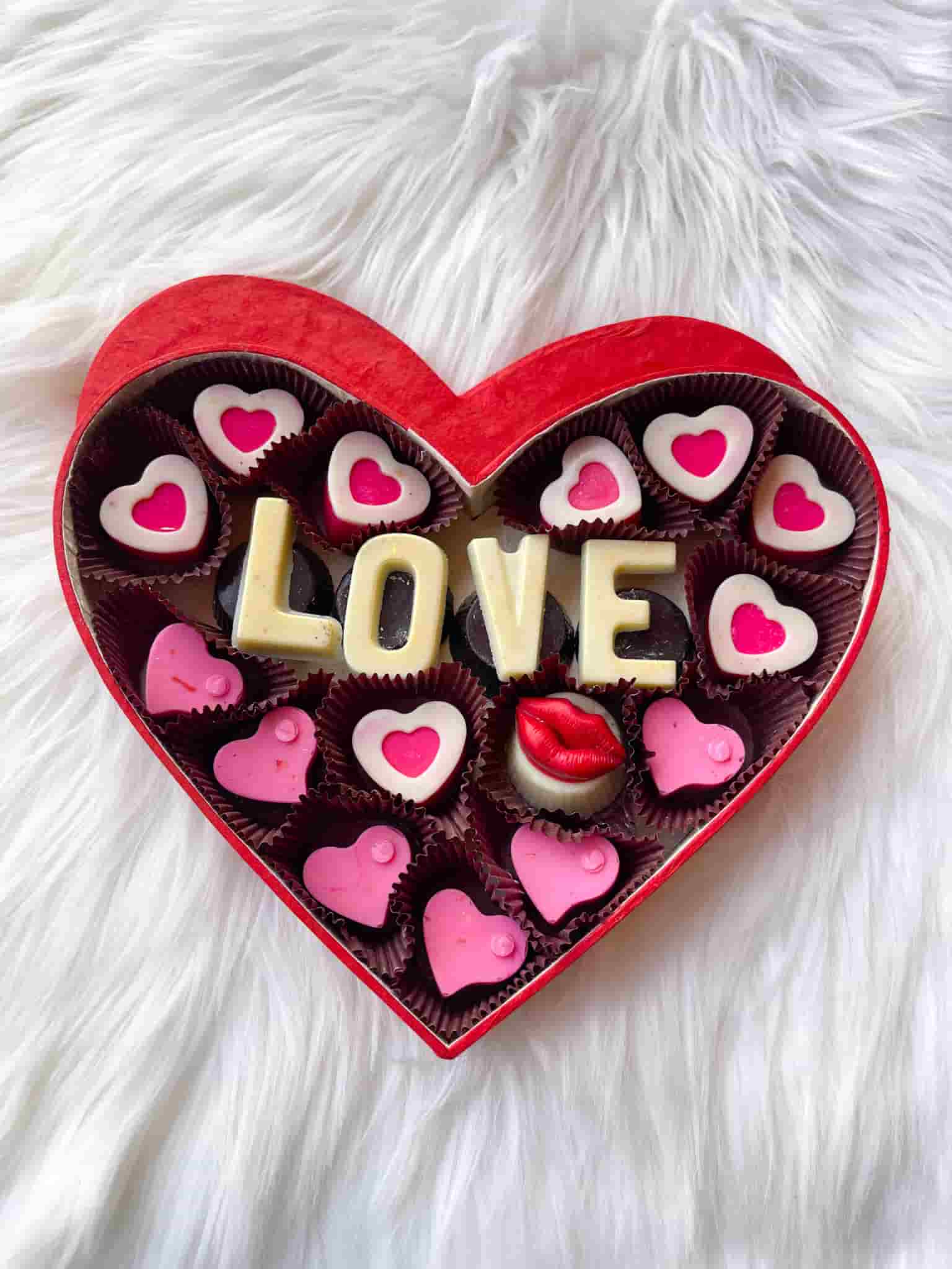 Love Heart Shaped Chocolate Box