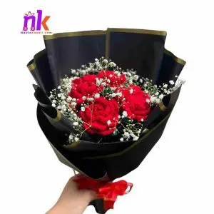Handmade Crochet Rose Bouquet with Gypsy