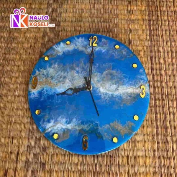 Circular Resin Clock