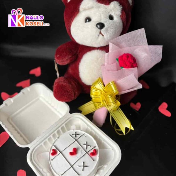 Valentine gift with bento cake