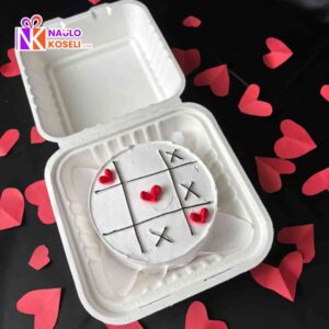 Valentine bento cake