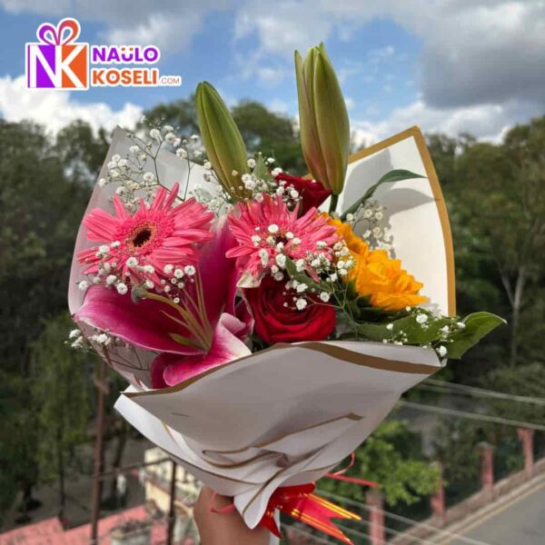 Mixed real flower bouquet