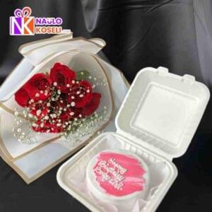 Bento cake with rose bouquet