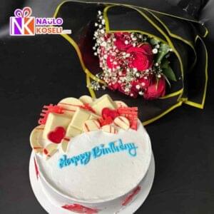 Birthday cake with bouquet